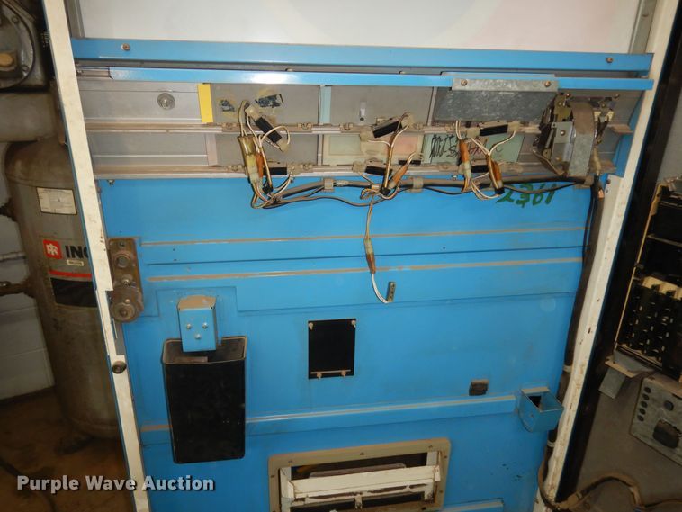 image for item IE9979 Vendorlator 01C1931BE  vending machine