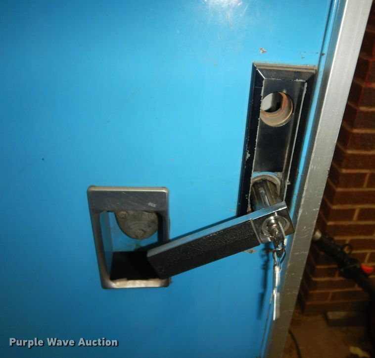 image for item IE9979 Vendorlator 01C1931BE  vending machine