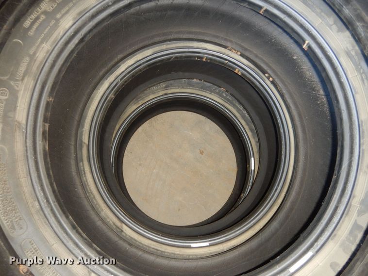 image for item IE9981 (4) Michelin 275/65R18 tires