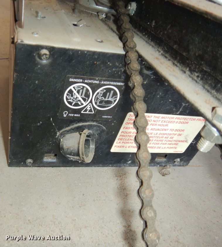 image for item IE9987 (2) Liftmaster ATS2113X garage door openers