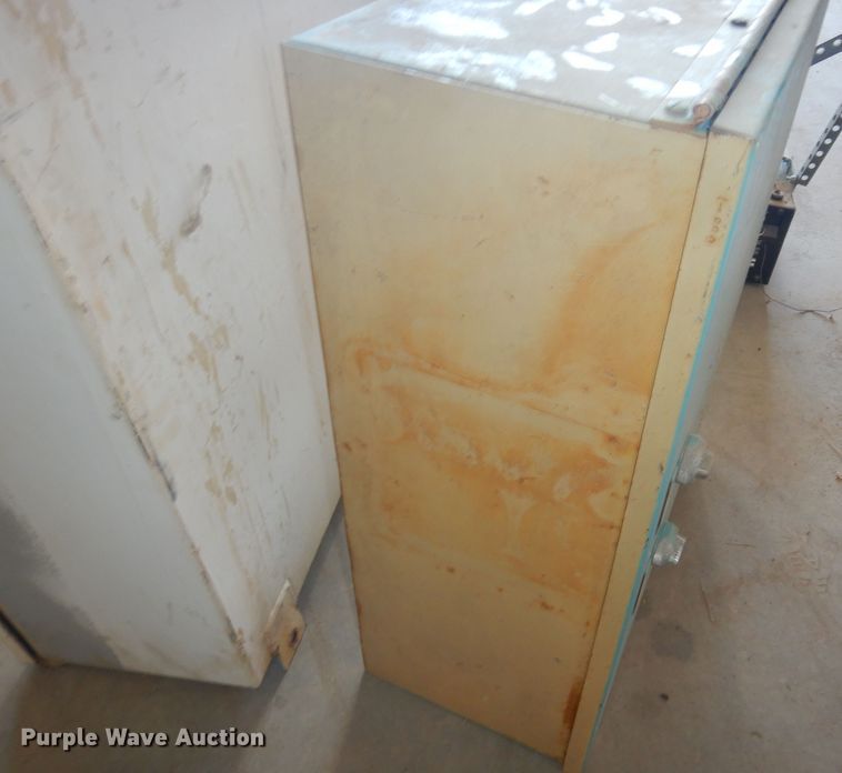 image for item IE9989 (3) electrical boxes