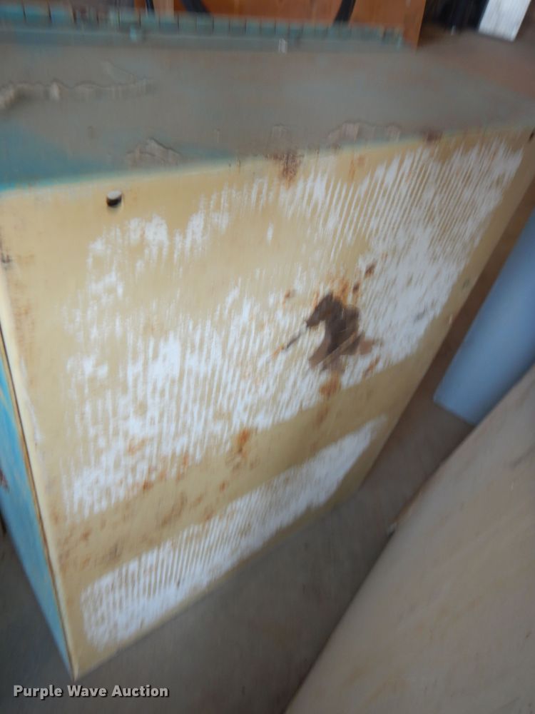 image for item IE9989 (3) electrical boxes