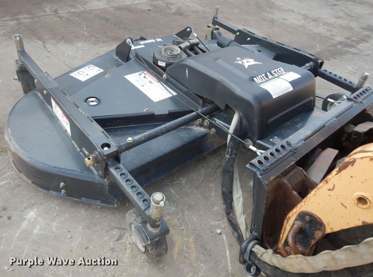 image for item IE9992 2014 Bobcat  90"W skid steer finish mower