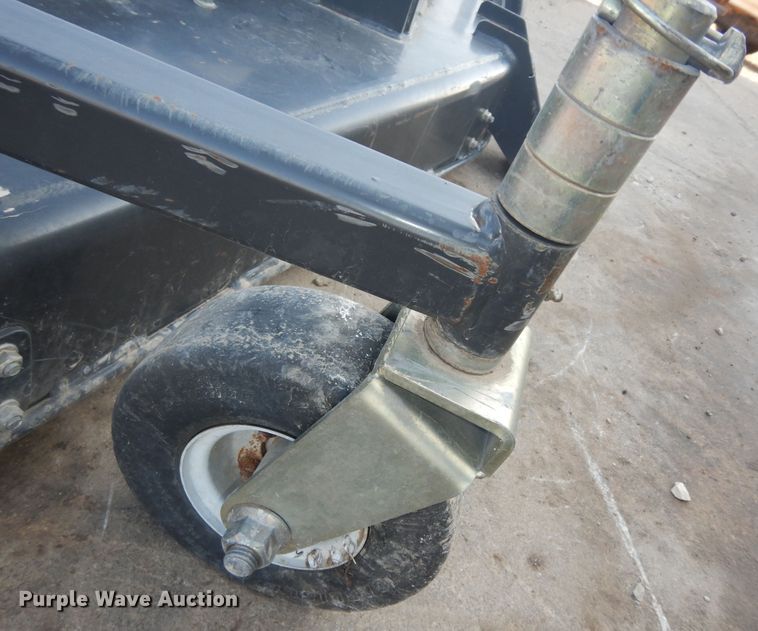 image for item IE9992 2014 Bobcat  90"W skid steer finish mower