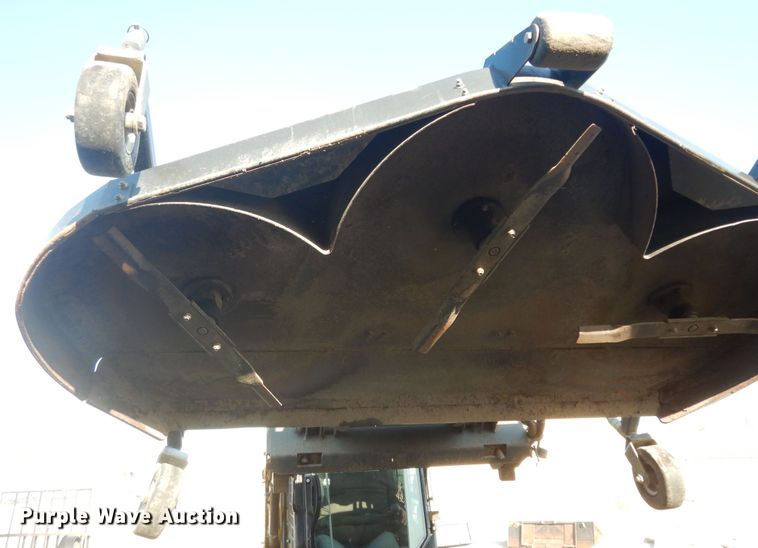 image for item IE9992 2014 Bobcat  90"W skid steer finish mower