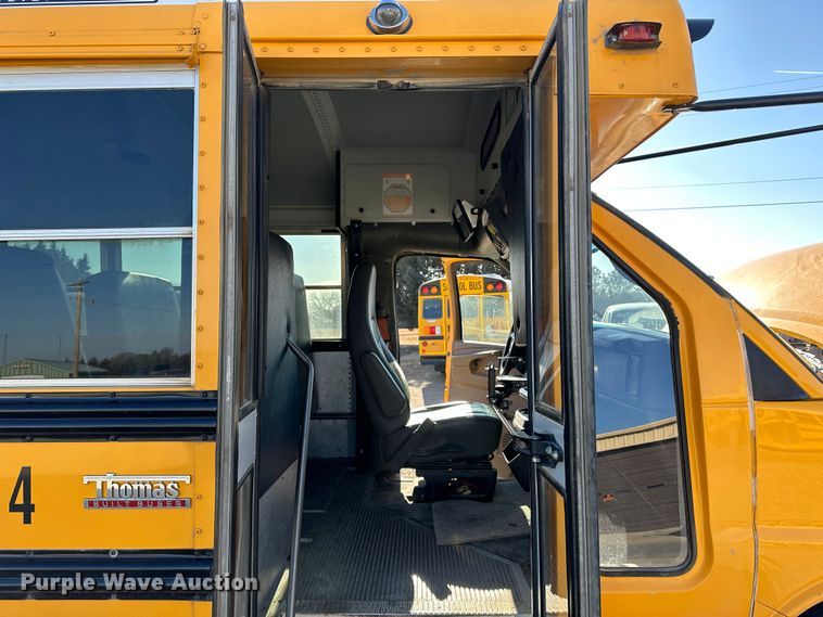 image for item JD9623 2015 Thomas Built 051MS  school bus