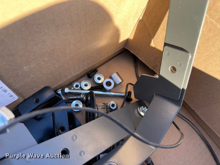 image for item JD9753 Automotive accessories