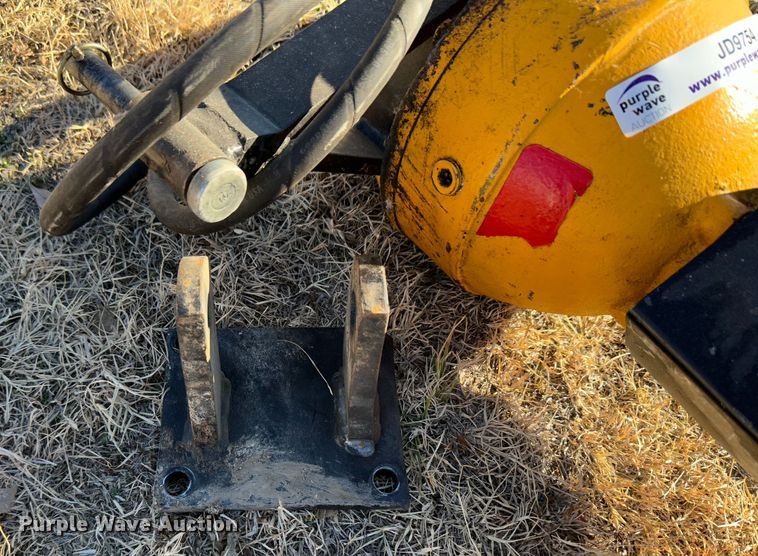 image for item JD9754 Hydraulic post hole digger