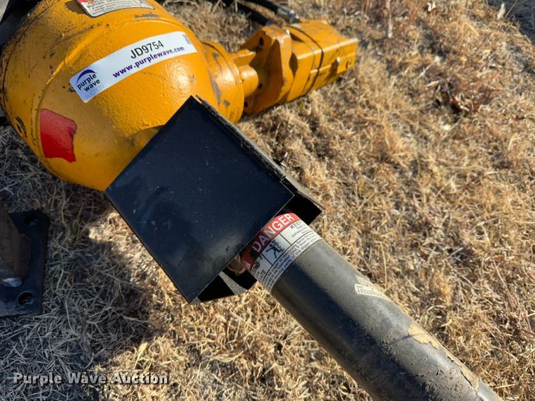 image for item JD9754 Hydraulic post hole digger