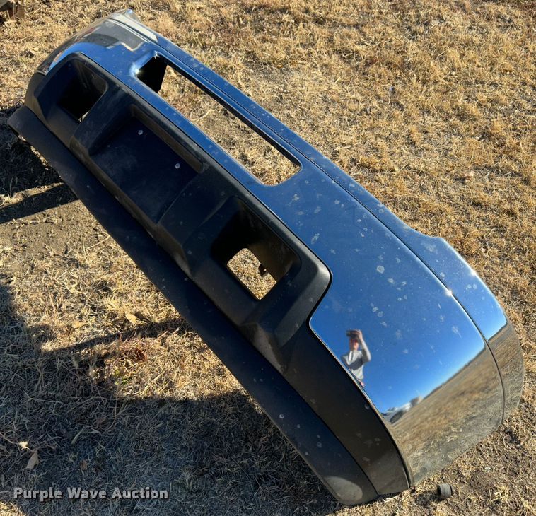 image for item JD9755 Front bumper