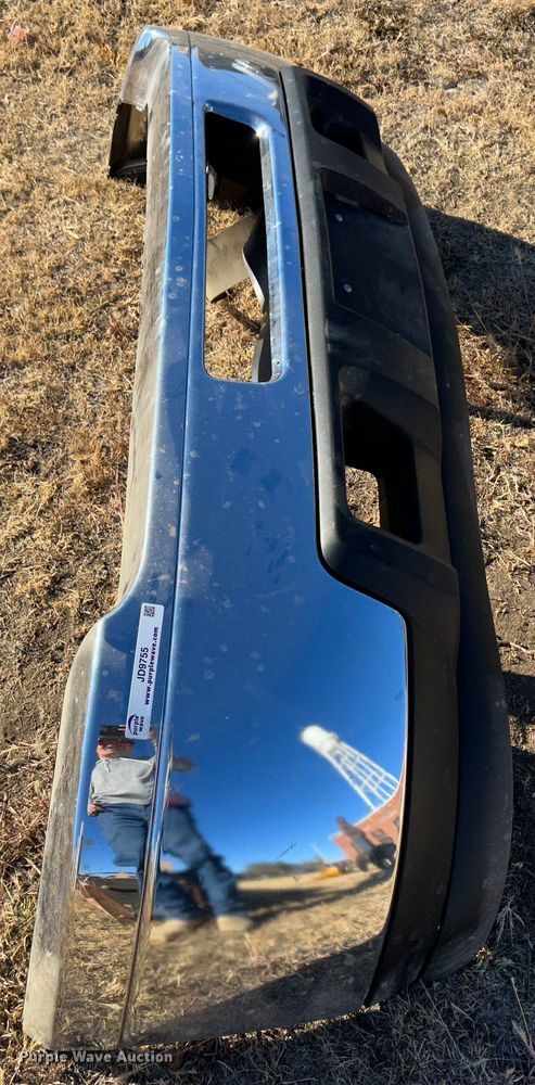 image for item JD9755 Front bumper