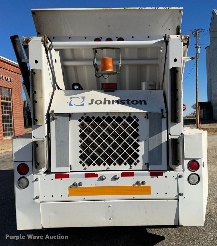 image for item JD9759 2006 Johnston MX450  street sweeper truck
