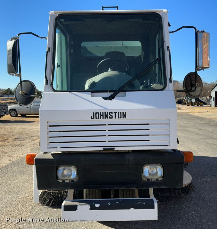 image for item JD9759 2006 Johnston MX450  street sweeper truck