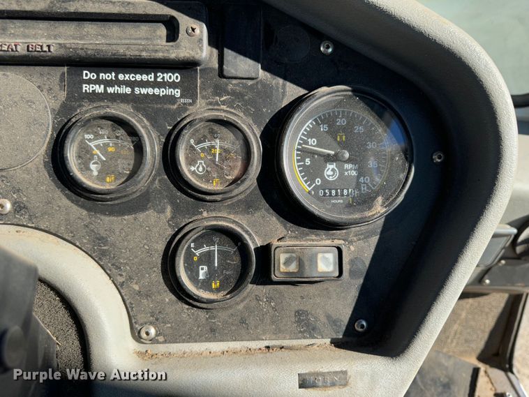 image for item JD9759 2006 Johnston MX450  street sweeper truck