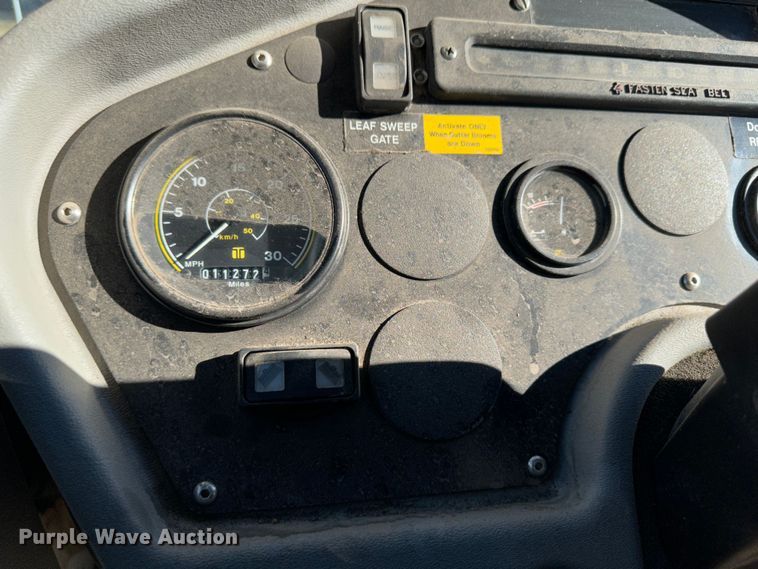 image for item JD9759 2006 Johnston MX450  street sweeper truck