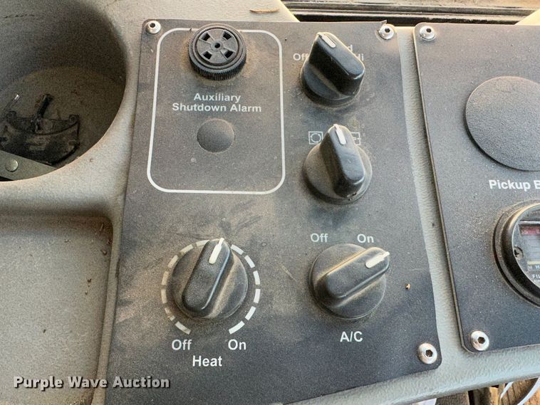 image for item JD9759 2006 Johnston MX450  street sweeper truck