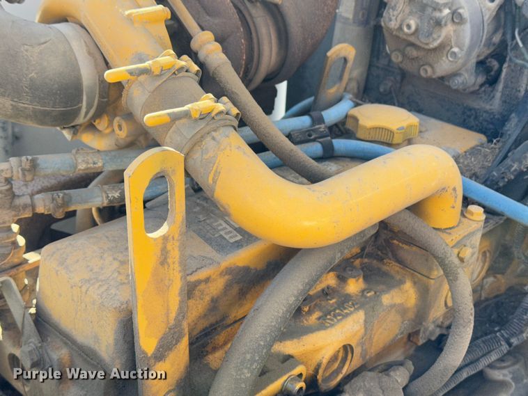 image for item JD9759 2006 Johnston MX450  street sweeper truck