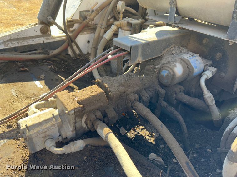 image for item JD9759 2006 Johnston MX450  street sweeper truck