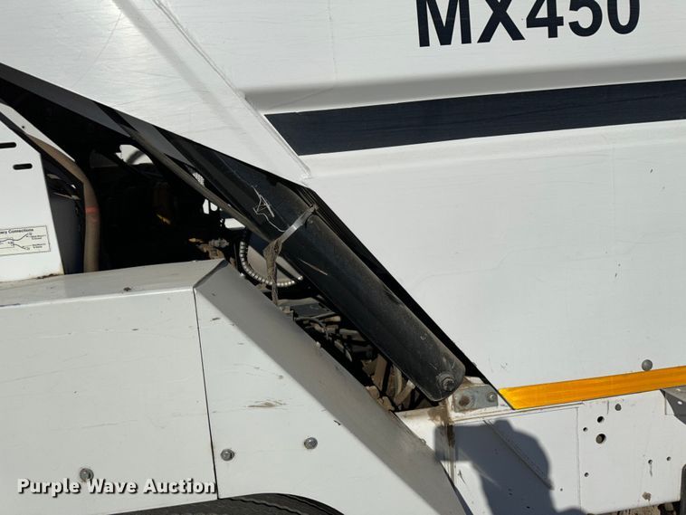 image for item JD9759 2006 Johnston MX450  street sweeper truck