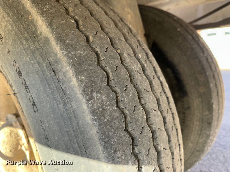 image for item JD9759 2006 Johnston MX450  street sweeper truck