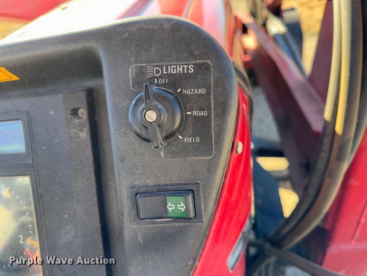 image for item JD9761 1992 Case IH 495  tractor