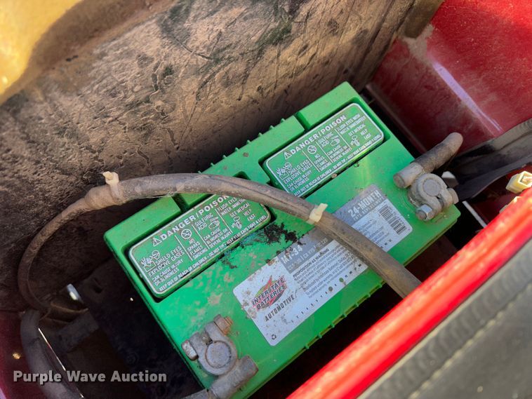 image for item JD9761 1992 Case IH 495  tractor