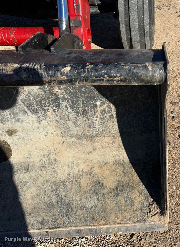 image for item JD9761 1992 Case IH 495  tractor