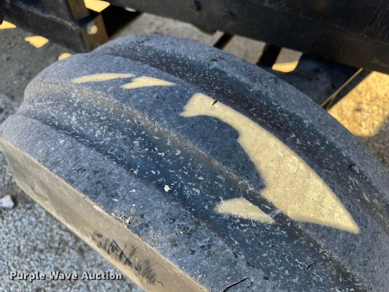 image for item JD9761 1992 Case IH 495  tractor