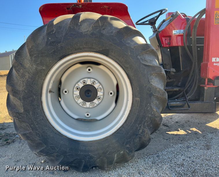 image for item JD9761 1992 Case IH 495  tractor