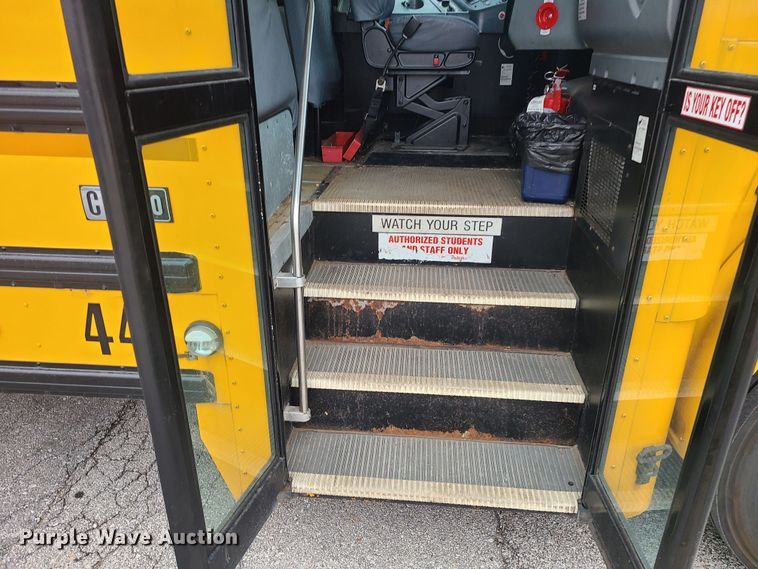 image for item JG9572 2006 IC CE300  school bus