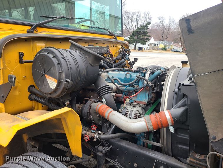 image for item JG9572 2006 IC CE300  school bus