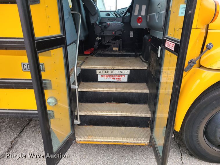 image for item JG9598 2006 IC CE300  school bus