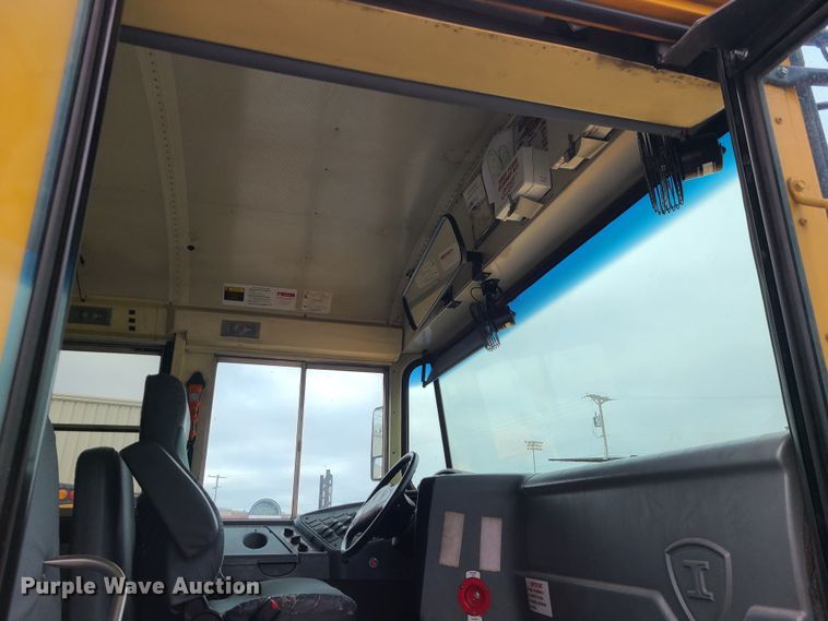 image for item JG9598 2006 IC CE300  school bus