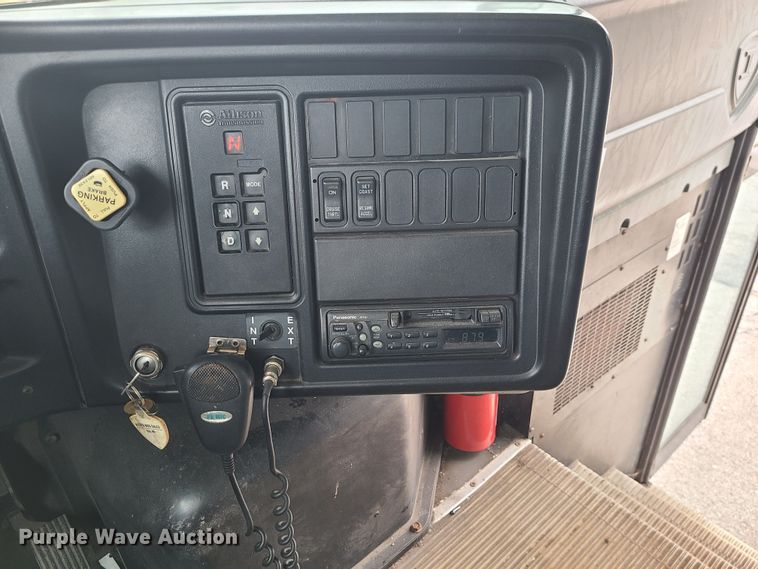 image for item JG9598 2006 IC CE300  school bus