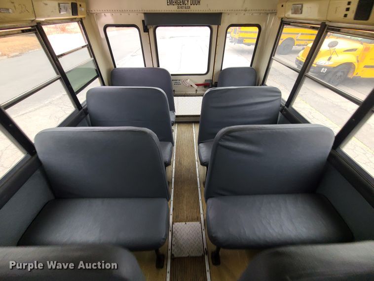 image for item JG9598 2006 IC CE300  school bus