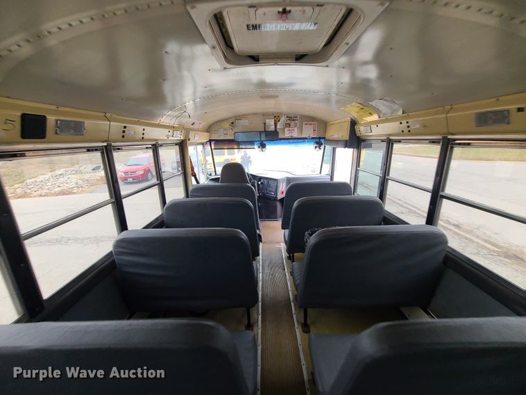 image for item JG9598 2006 IC CE300  school bus