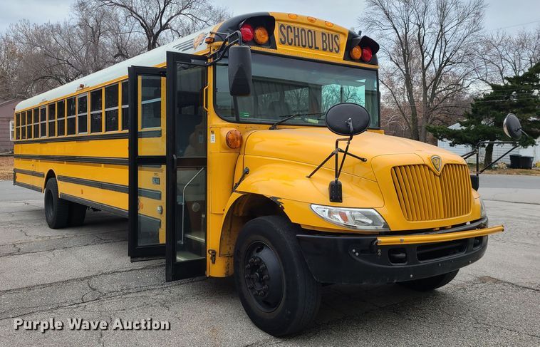 image for item JG9600 2006 IC CE300  school bus