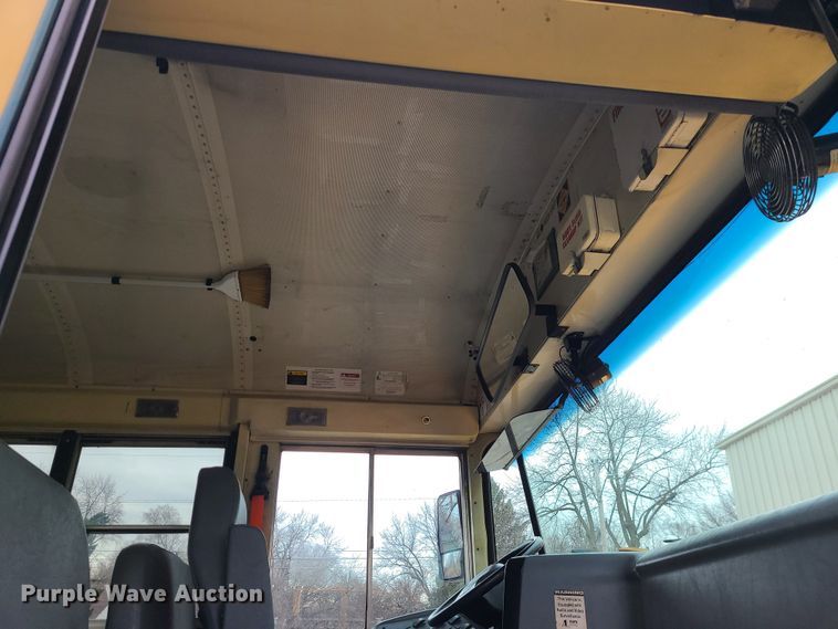 image for item JG9600 2006 IC CE300  school bus