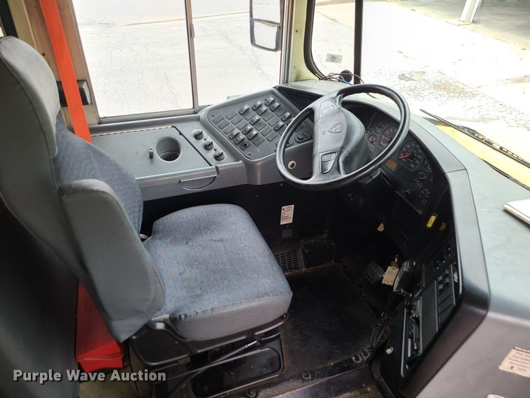 image for item JG9600 2006 IC CE300  school bus