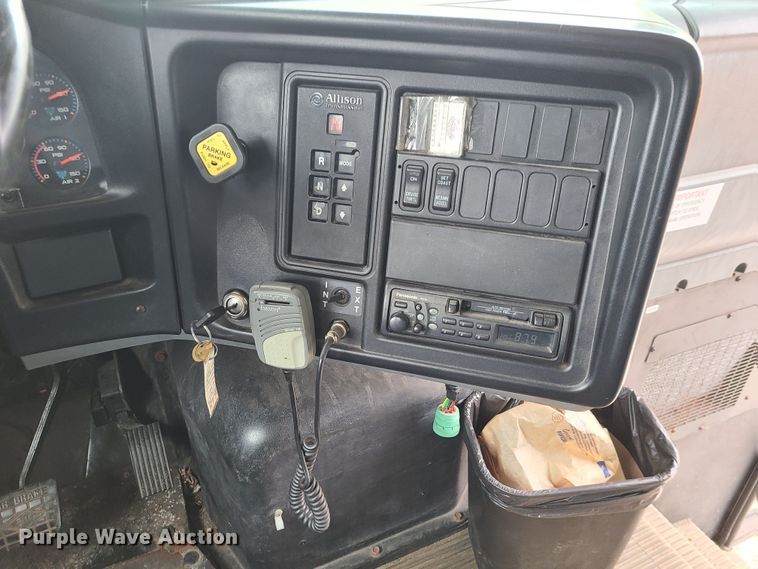 image for item JG9600 2006 IC CE300  school bus