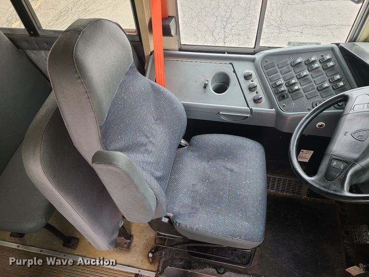 image for item JG9600 2006 IC CE300  school bus