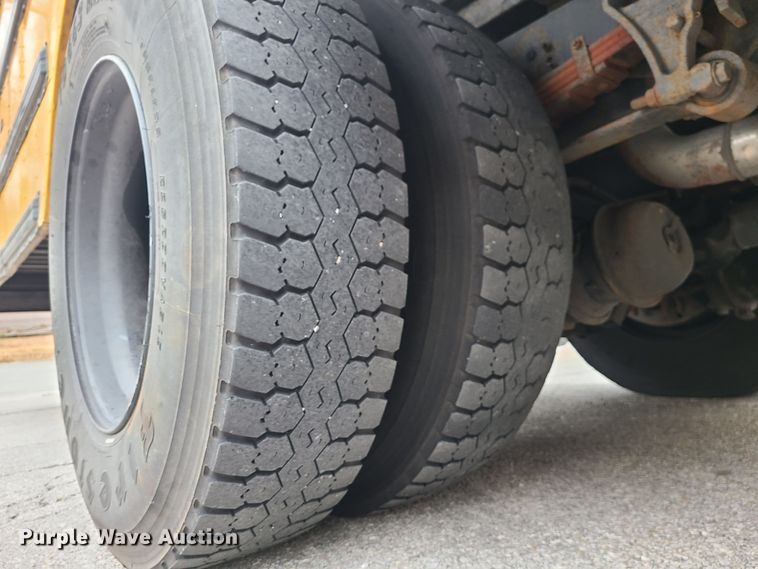 image for item JG9600 2006 IC CE300  school bus