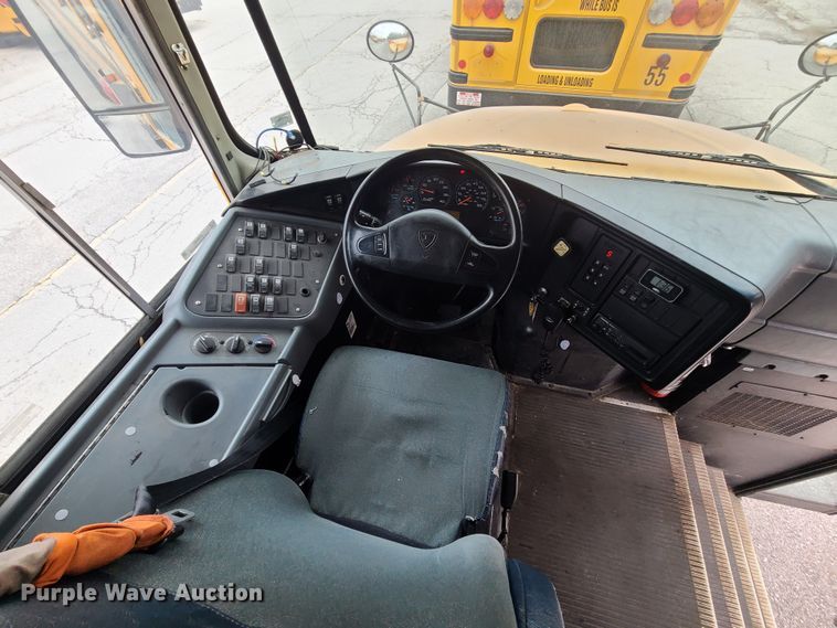 image for item JG9601 2007 IC CE300  school bus