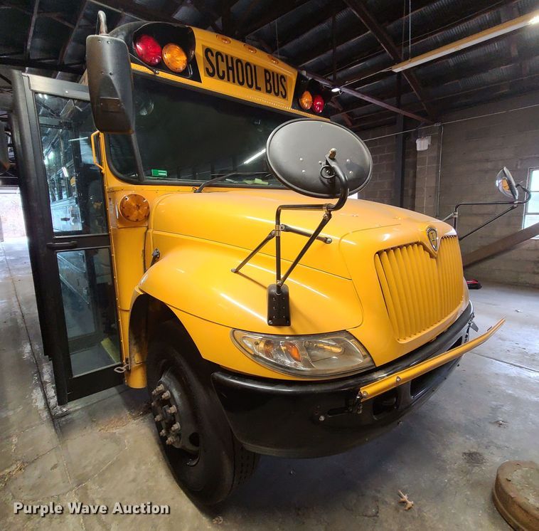 image for item JG9602 2006 IC CE300  school bus