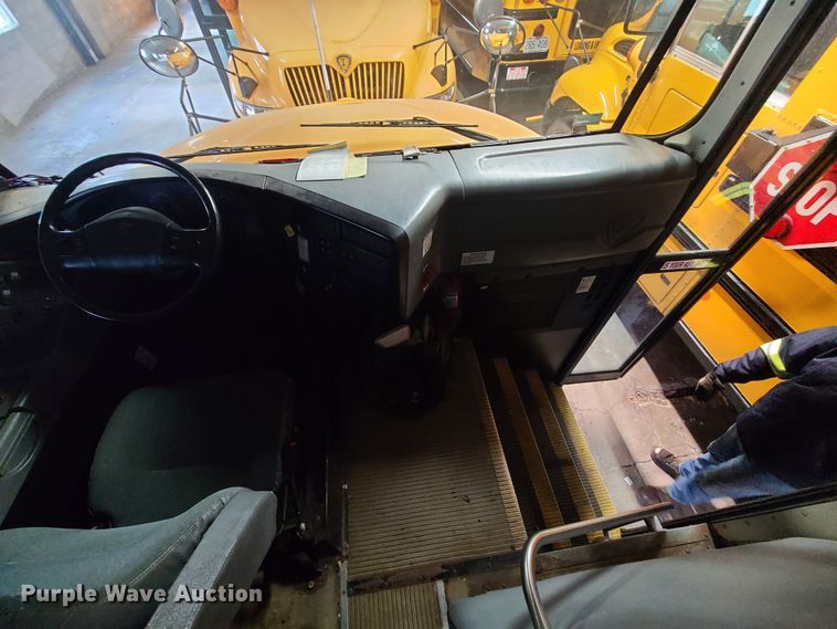 image for item JG9602 2006 IC CE300  school bus