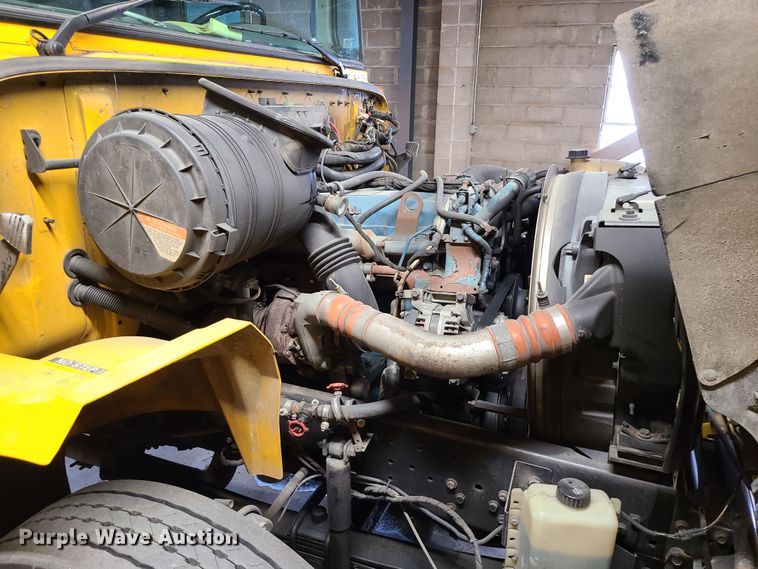 image for item JG9602 2006 IC CE300  school bus