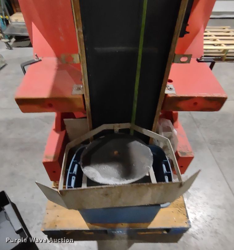 image for item JK9099 Western Tornado  spreader