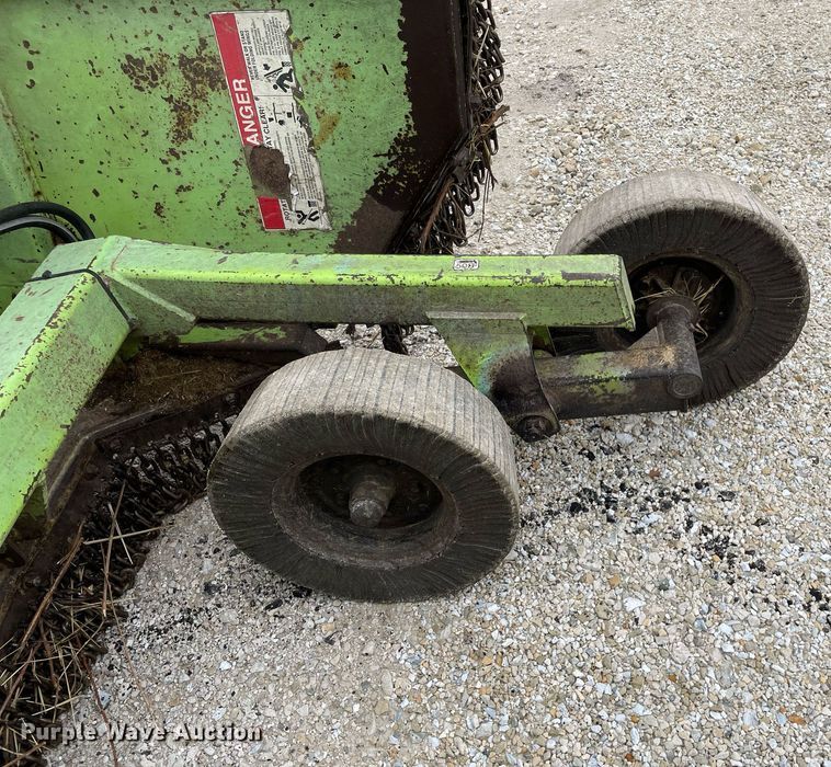 image for item JL9730 Schulte XH1500  batwing rotary mower