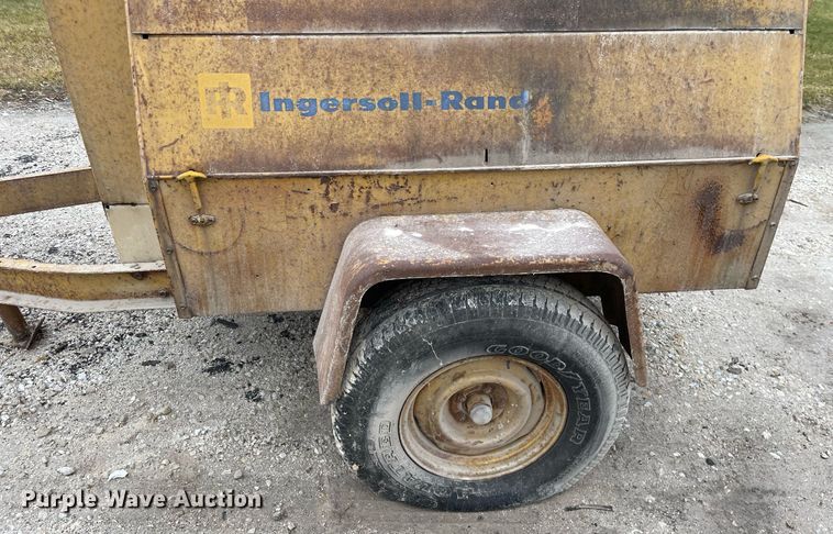 image for item JL9731 Ingersoll Rand G150B  air compressor