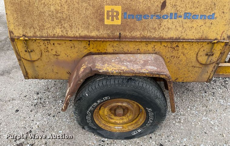 image for item JL9731 Ingersoll Rand G150B  air compressor